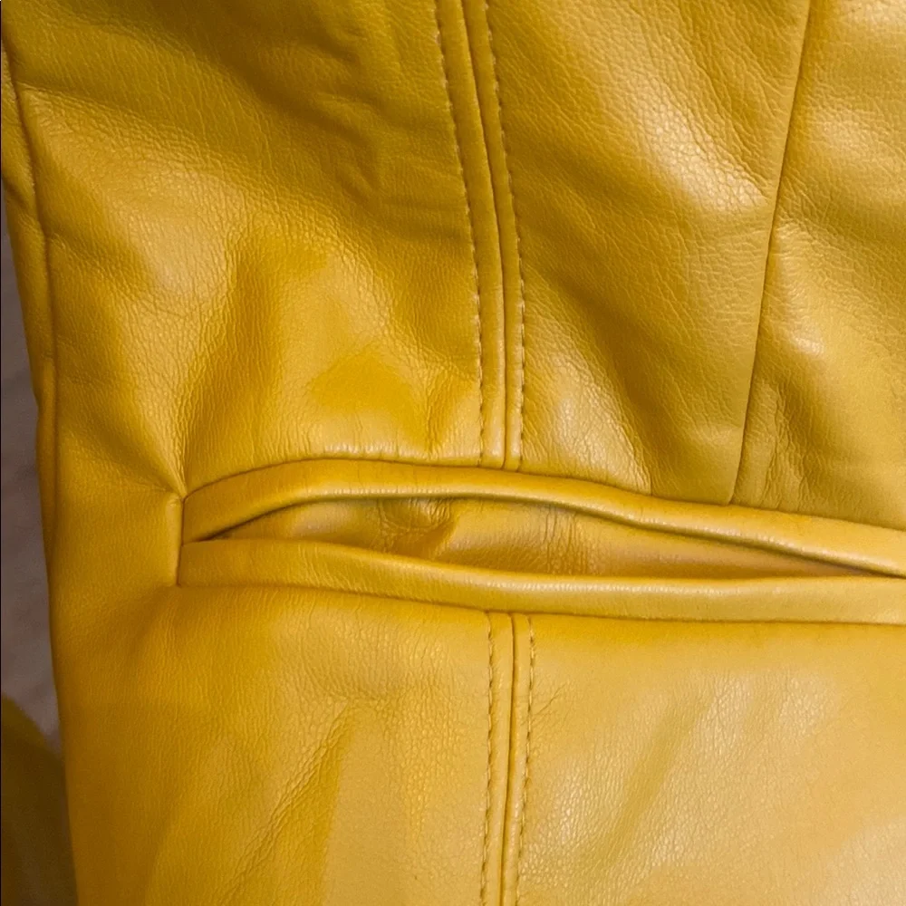 NWT Yellow Structured Blazer with Tailored Fit - Picture 6 of 10